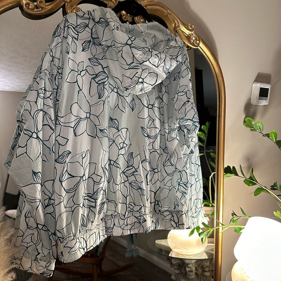 Joylab Spring Jacket🤍🩵💚 - Picture 4 of 4